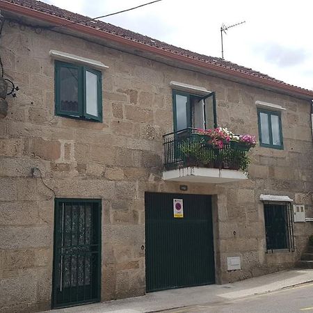 A Casa Do Santo Apartment Pontevedra Bagian luar foto
